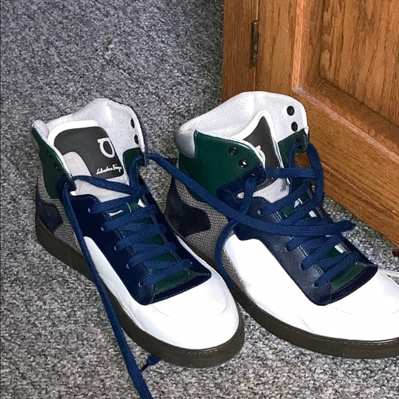 Salvatore Ferragamo Men’s High Top Sneakers MINT - Picture 3 of 4